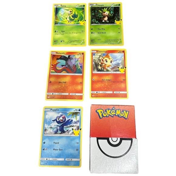 Pokémon Cards Lot Of 5 With Carrying Storage Case - Picture 1 of 11